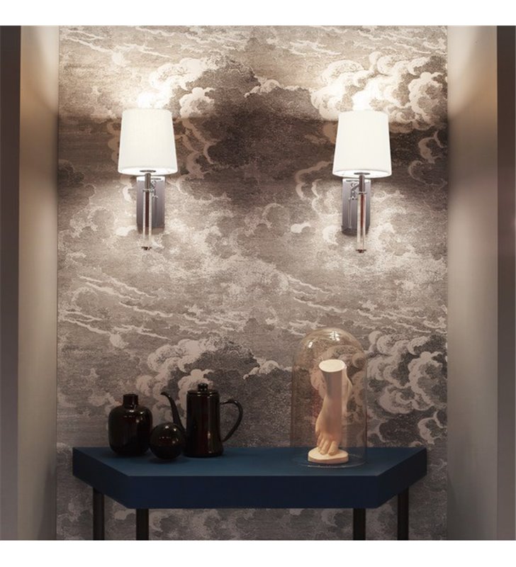 Kinkiet Delphi biały abażur korpus chrom z bezbarwnym szkłem do sypialni salonu jadalni na przedpokój
