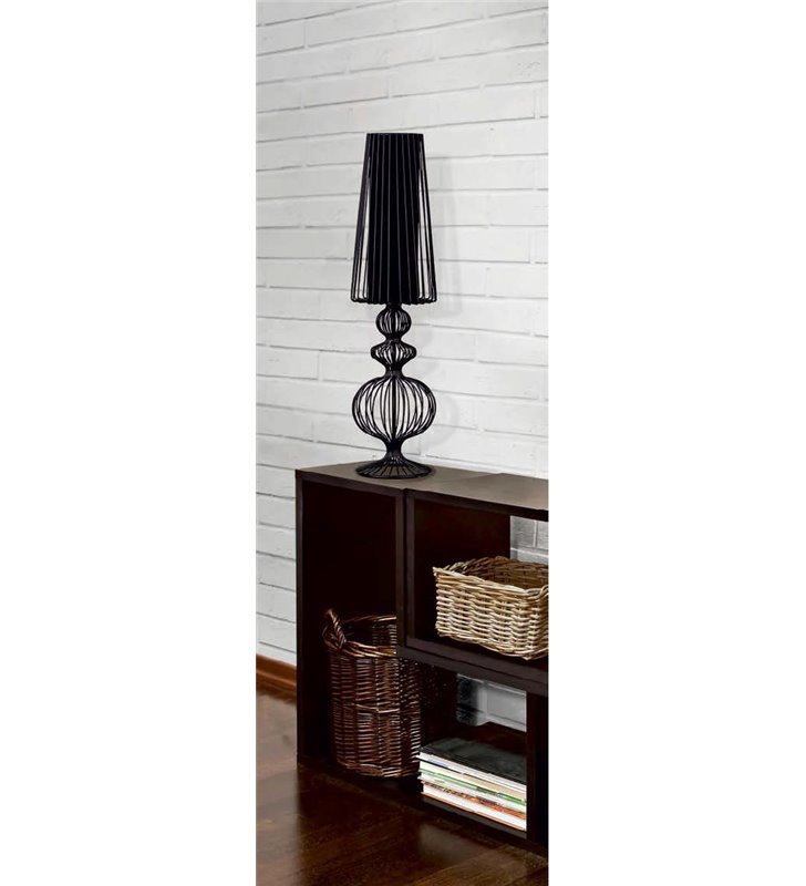 Wysoka lampa stojąca Aveiro czarna druciana z materiałowym abażurem do sypialni salonu na komodę stolik nocny