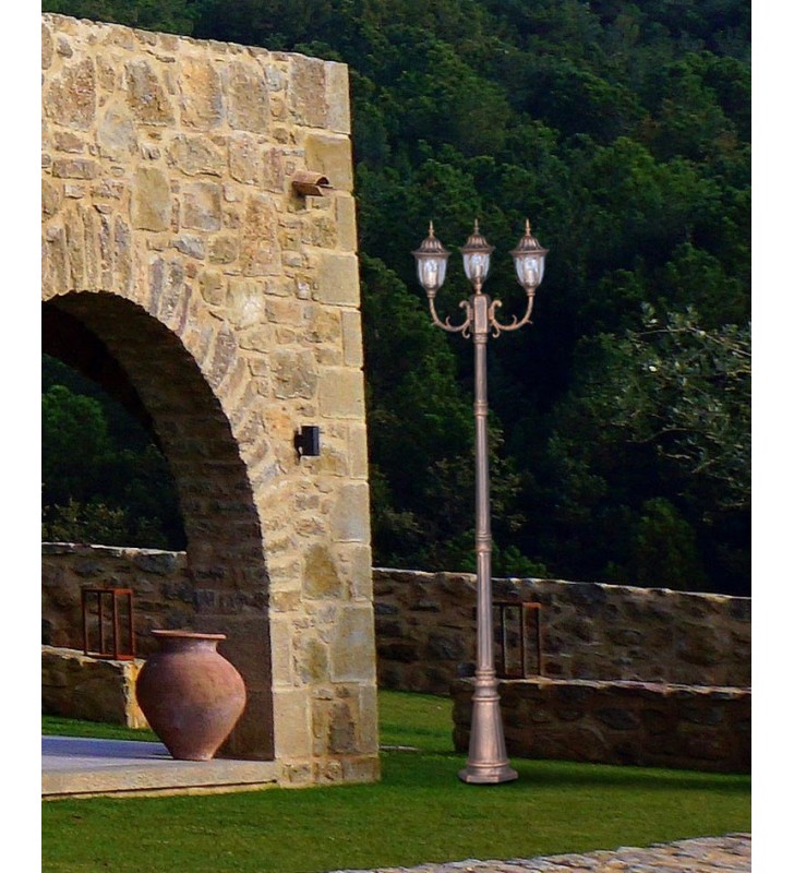 Potrójna ponad 2m latarnia ogrodowa Vasco złota przecierana
