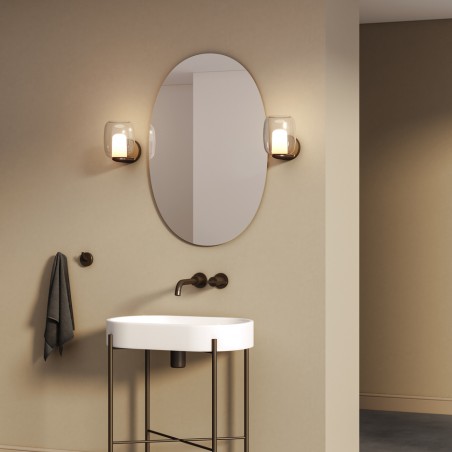 Czarna matowa ścienna lampa do oświetlenia lustra w łazience Aquina montaż klosz w górę lub w dół bezbarwny klosz